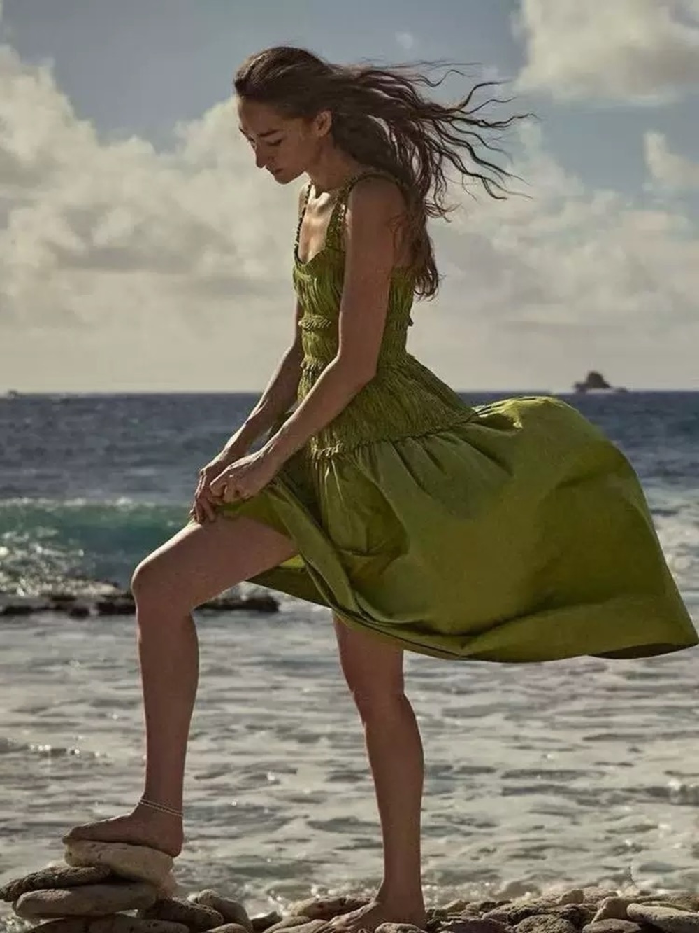Doen Olive Green Smocked Midi Dress - Picture 2 of 12